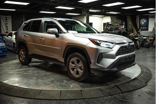 2023 Toyota RAV4 Hybrid LE