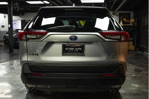 2023 Toyota RAV4 Hybrid LE