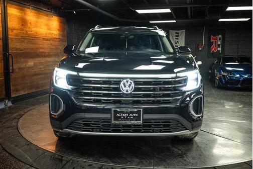 2024 Volkswagen Atlas 2.0T SE