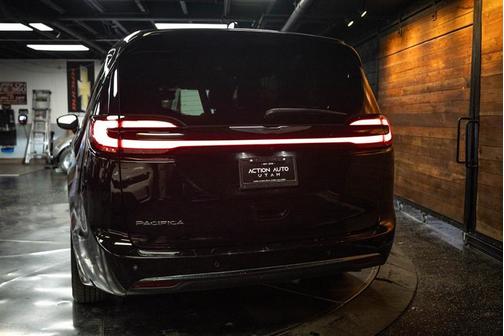 Black 2025 Chrysler Pacifica Select