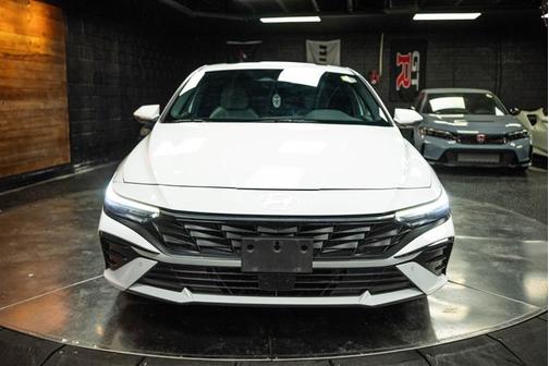 2024 Hyundai ELANTRA HEV Limited