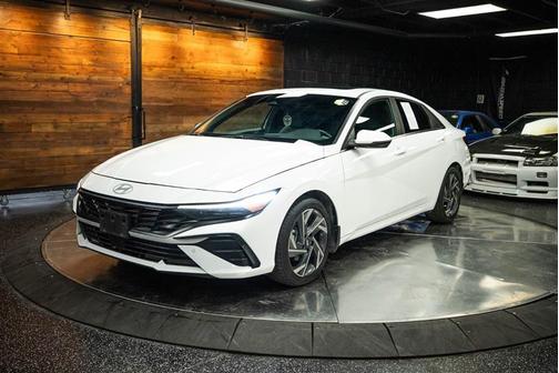 2024 Hyundai ELANTRA HEV Limited