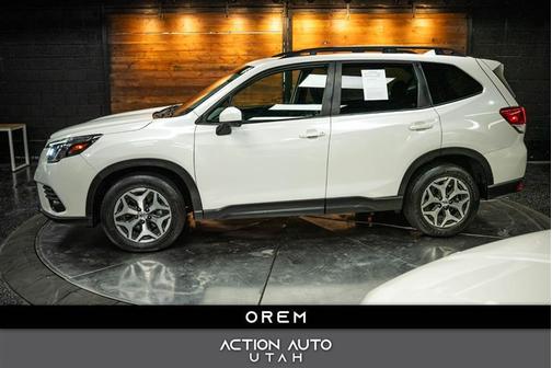 2022 Subaru Forester Premium