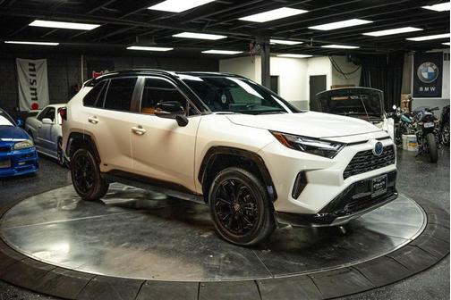 2022 Toyota RAV4 Hybrid XSE