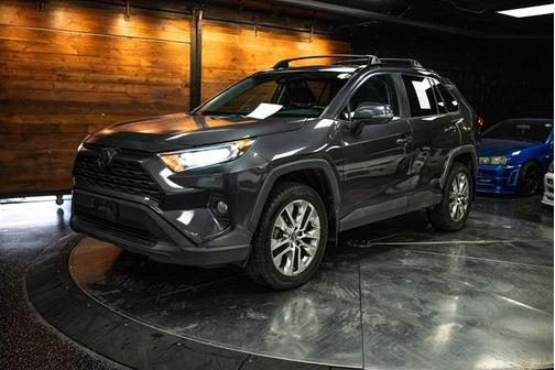2020 Toyota RAV4 XLE Premium