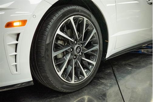 2022 Hyundai SONATA Limited