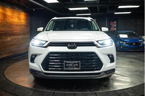 2024 Toyota Grand Highlander LIMITED