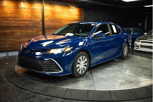 2023 Toyota Camry Hybrid LE