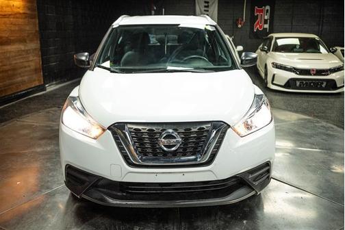 2019 Nissan Kicks S