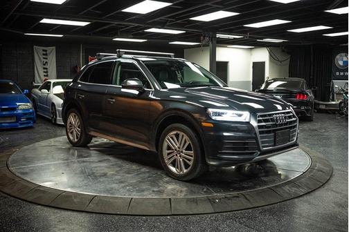 2020 Audi Q5 40 Premium Plus