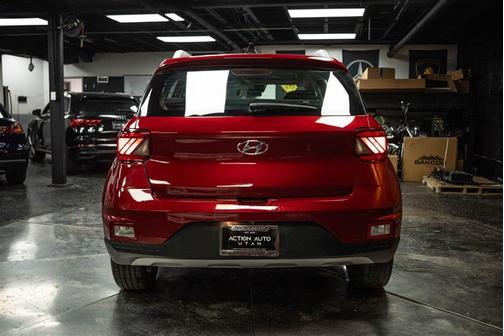 2021 Hyundai VENUE SEL