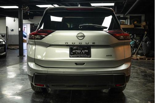 Silver 2025 Nissan Rogue SV