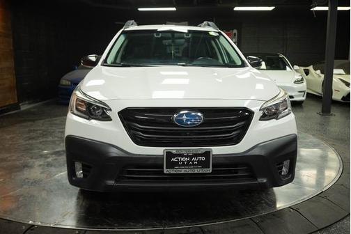 Crystal White Pearl 2021 Subaru Outback Onyx Edition XT