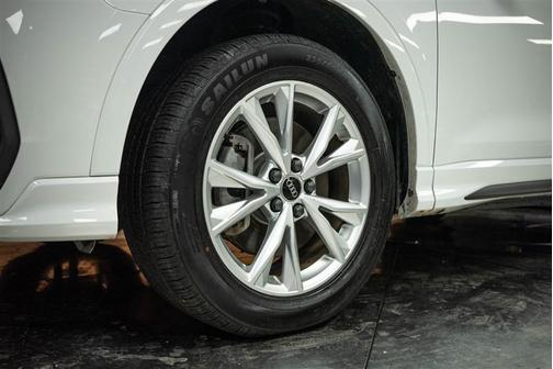 2023 Audi Q3 45 S line Premium