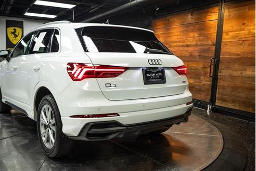 2023 Audi Q3 45 S line Premium