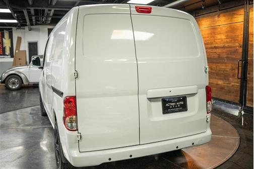 2017 Nissan NV200 SV