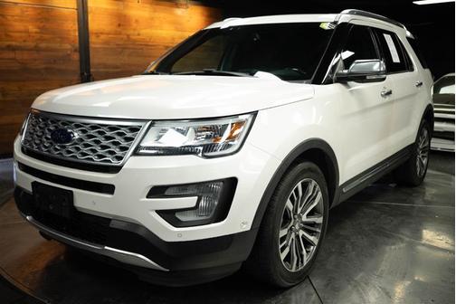 2017 Ford Explorer Platinum