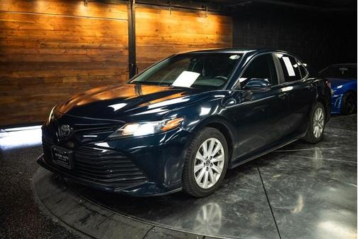2018 Toyota Camry LE/SE/XLE/L