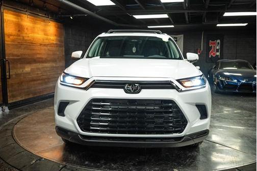 2025 Toyota Grand Highlander Hybrid XLE