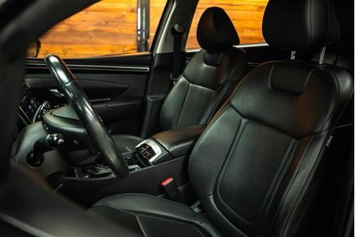 Black 2023 Hyundai TUCSON SEL