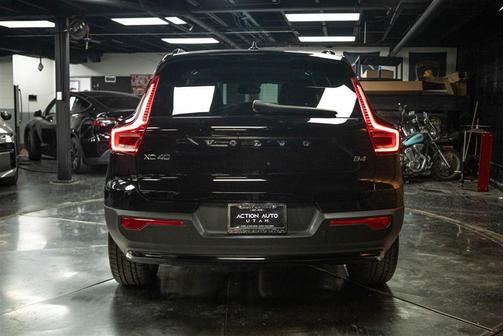 Black 2023 Volvo XC40 B4 Ultimate Dark Theme