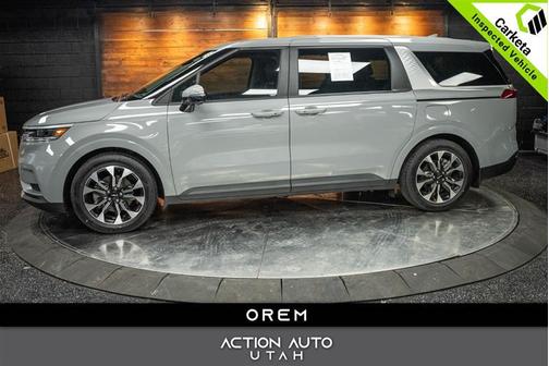 2023 Kia Carnival EX