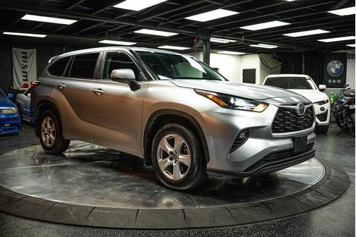2023 Toyota Highlander XLE