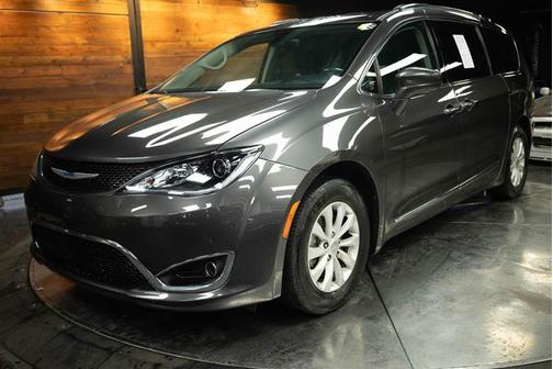 2019 Chrysler Pacifica Touring-L