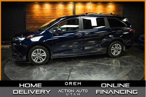 2025 Toyota Sienna XLE