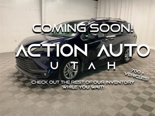 2025 Toyota Sienna XLE