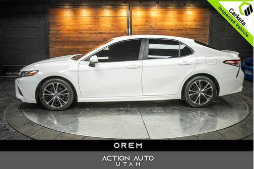 2018 Toyota Camry SE