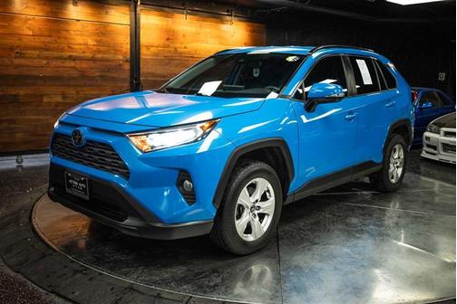 2021 Toyota RAV4 XLE