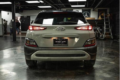 2022 Hyundai KONA SEL