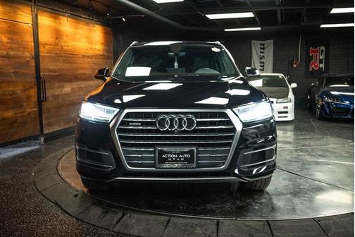 2019 Audi Q7 45 SE Premium