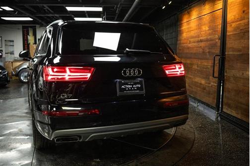 2019 Audi Q7 45 SE Premium