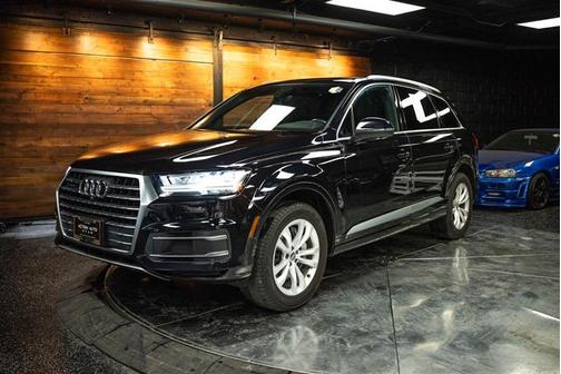 2019 Audi Q7 45 SE Premium