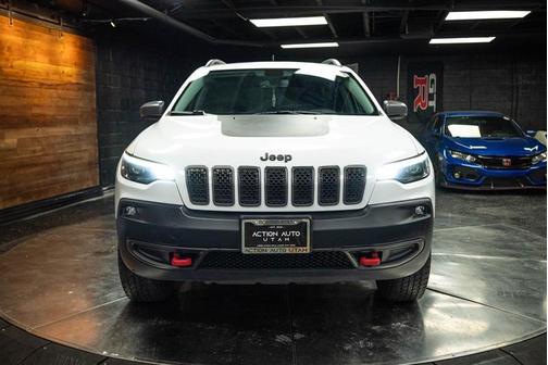 2019 Jeep Cherokee Trailhawk