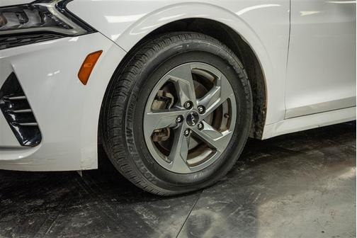 2022 Kia K5 LXS