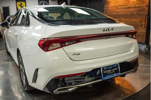 2022 Kia K5 LXS