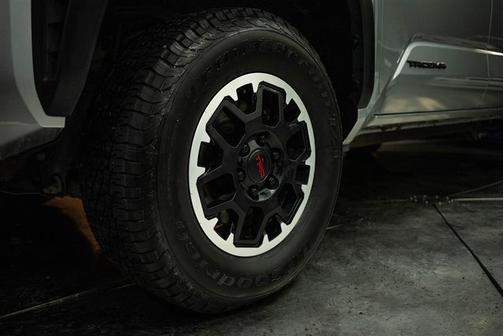 2024 Toyota Tacoma TRD Off Road