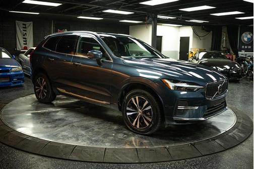 2022 Volvo XC60 Recharge Plug-In Hybrid T8 Inscription Expression Extended Range