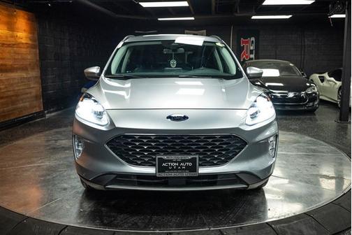 2021 Ford Escape Titanium Hybrid