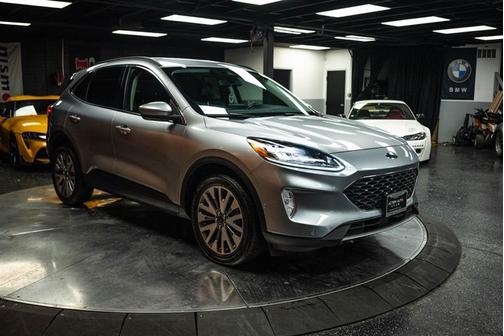 2021 Ford Escape Titanium Hybrid