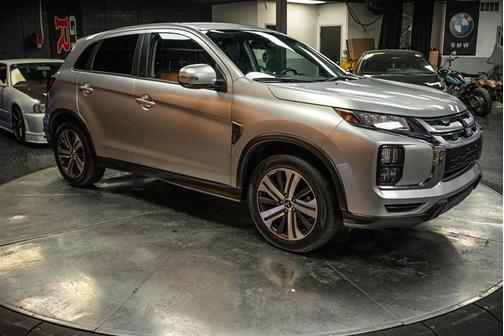 2024 Mitsubishi Outlander Sport ES
