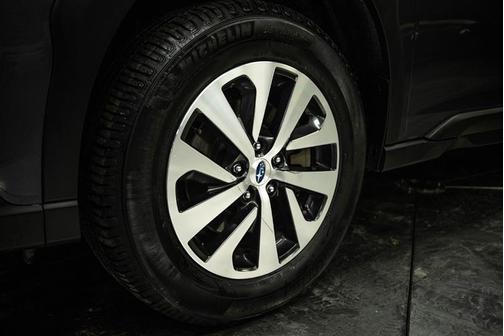 Magnetite Gray Metallic 2024 Subaru Outback Premium