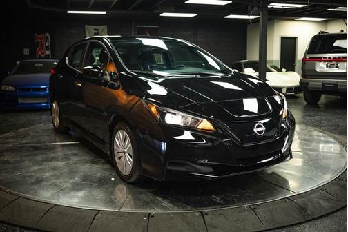 Black 2025 Nissan Leaf S