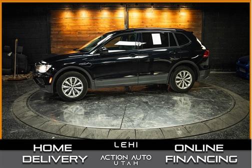 Deep Black Pearl Effect 2019 Volkswagen Tiguan 2.0T S