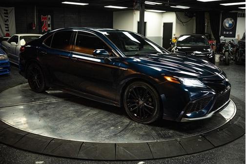 2021 Toyota Camry Hybrid XSE