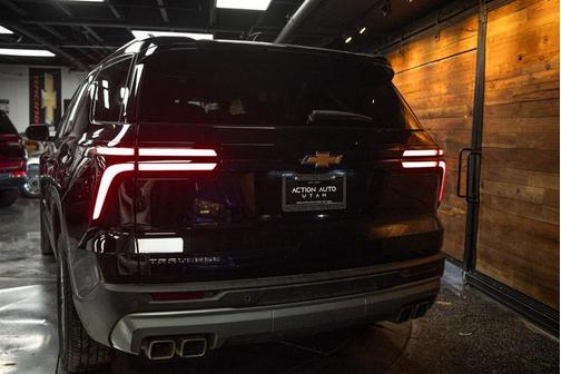 2025 Chevrolet Traverse LT