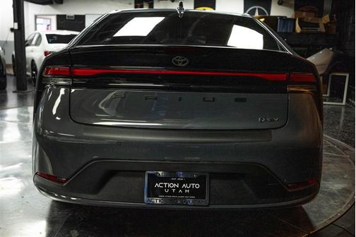 2023 Toyota Prius LE